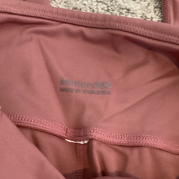 Fabletics Cargo Power Hold Leggings - Picture 4 of 6